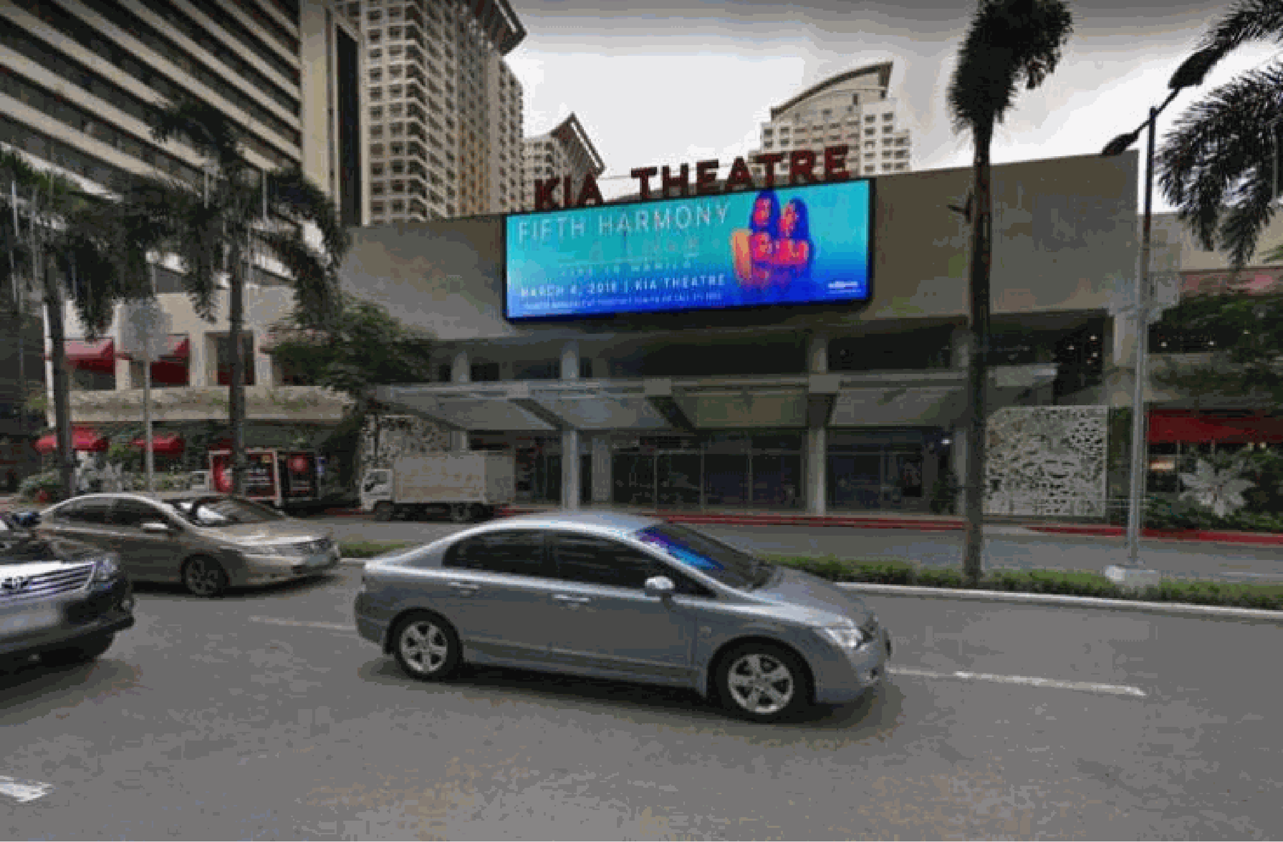 大都会-(新边境剧院)NEW FRONTIER THEATER